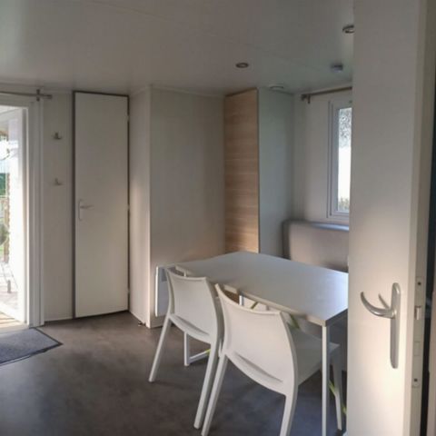 MOBILHOME 4 personnes - SMALL - 2 CHAMBRES - 2/4 PERSONNES