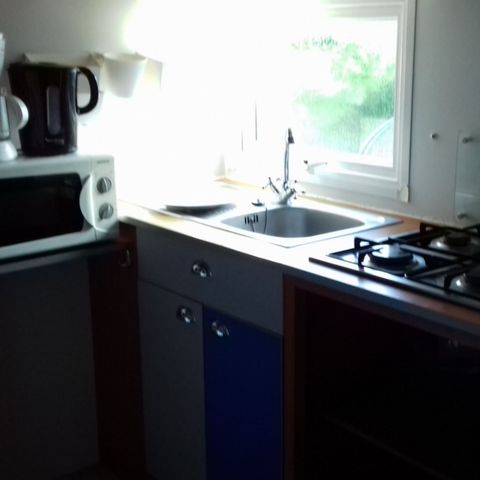 MOBILHOME 4 personnes - ÉCONOMIQUE - 2 CHAMBRES - 2/4 PERSONNES