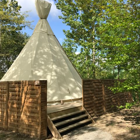 Hébergement 8 personnes - Tipis - Sans sanitaires