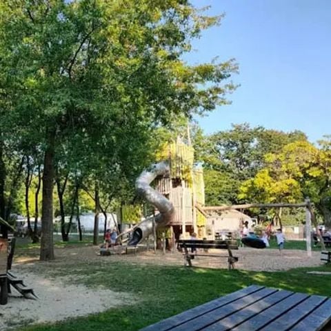 Camping Les Rives de Grand Lieu - Camping Loire-Atlantique