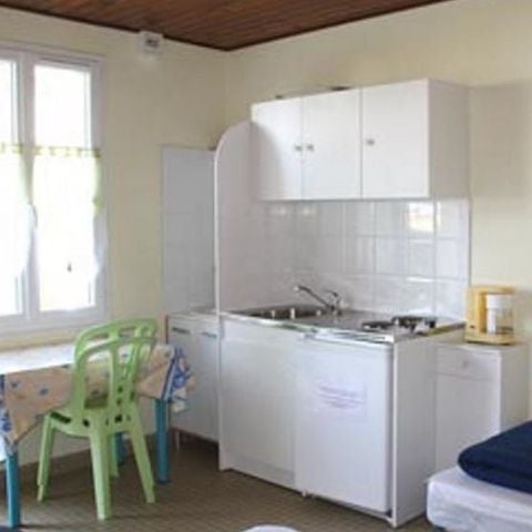 STUDIO 3 personnes - Mimosa (sans sanitaires)