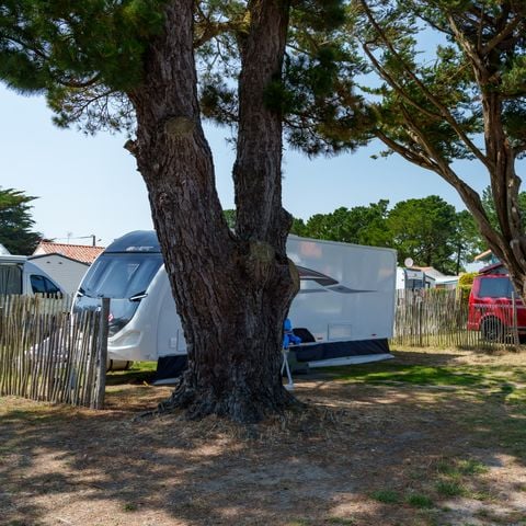 EMPLACEMENT - Forfait Camping Key : 1 voiture + 1 tente ou 1 caravane ou 1 camping-car + Electricité