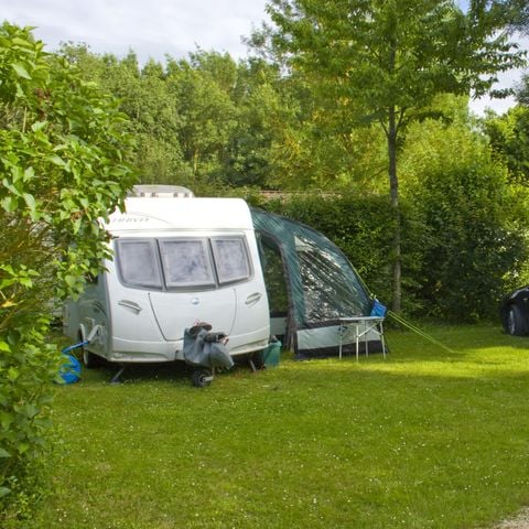 EMPLACEMENT - Emplacement "Confort" 2/6 pers