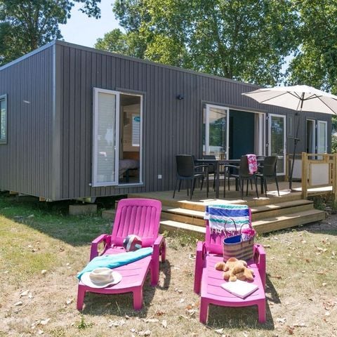 MOBILHOME 4 personnes - Cottage premium 2 chambres 2 salles de bain, TV, terrasse  couverte