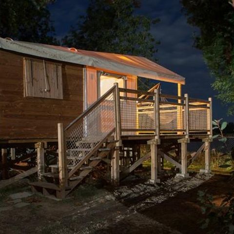 Tente en toile et en bois 4 personnes - Ecolodge (sur pilotis) sans sanitaires