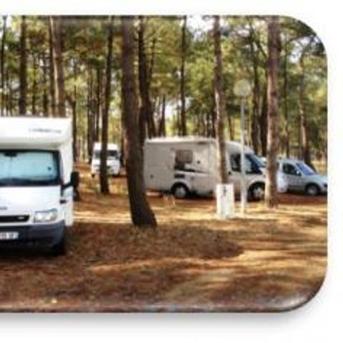 EMPLACEMENT - Emplacement Camping-Car -