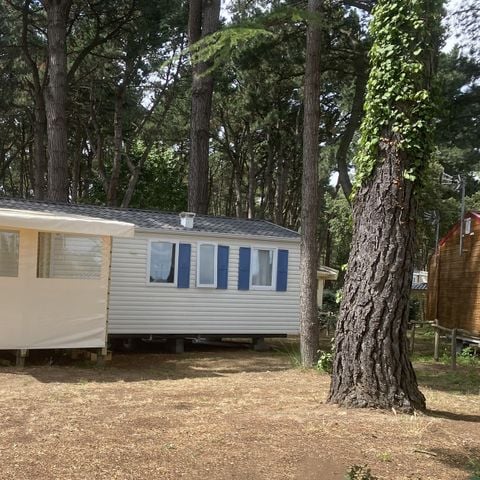 Mobilheim 6 Personen - - von 33m² bis 40m² - 3 Schlafzimmer - überdachte/halbüberdachte Terrasse -.