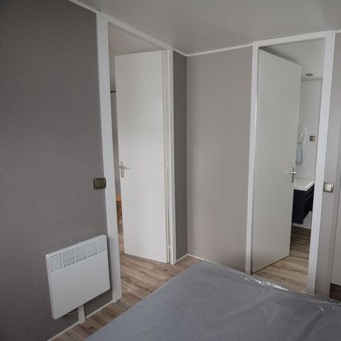 Mobilheim 6 Personen - - 40m² - 3 Schlafzimmer - überdachte Terrasse -.