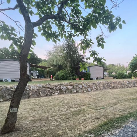 PLOT - Hikers, cyclists, motorcyclists