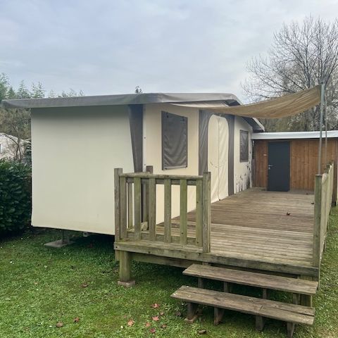 Tent 5 personen - Nomadentent met sanitairblok zonder airconditioning