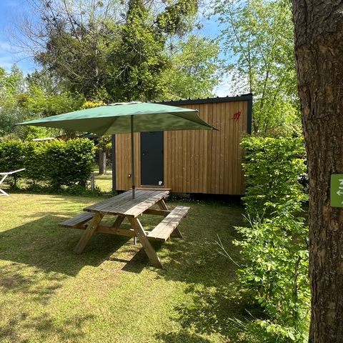 Pitch - Premium pitch with sanitary facilities and private kitchennette