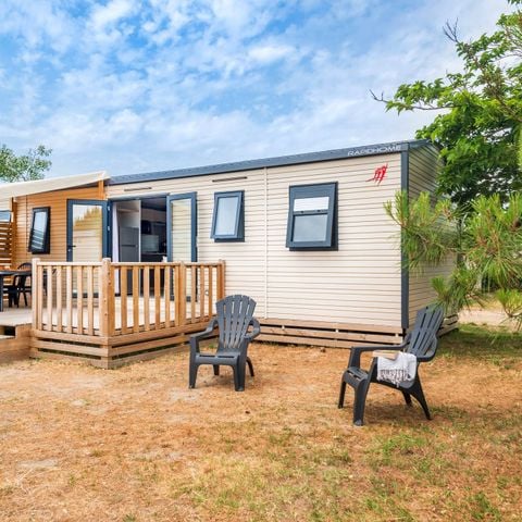 Mobilhome 8 personnes - Comfort | 4 Ch. | 8 Pers. | Terrasse surélevée | 2 SDB | Clim.