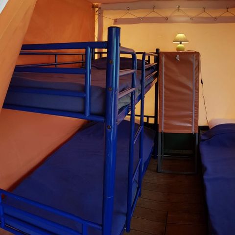 BungalowTent 5 personen - SIRIUS - zonder sanitair 20 m²