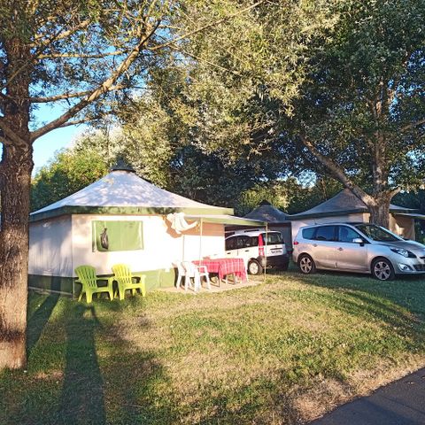 Canvas bungalow 5 persons - SIRIUS - without sanitary facilities 20 sqm