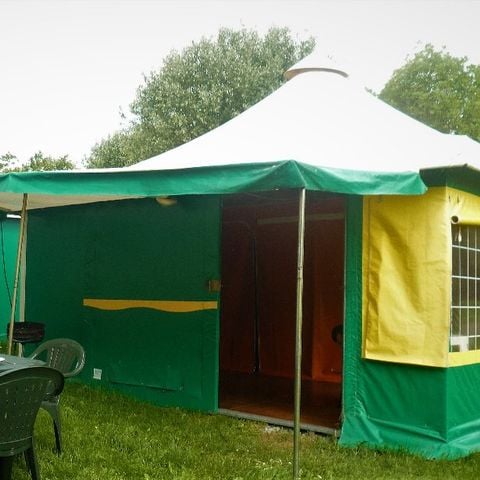 BUNGALOW TOILÉ 4 personnes - KIWI - sans sanitaires 25 m²