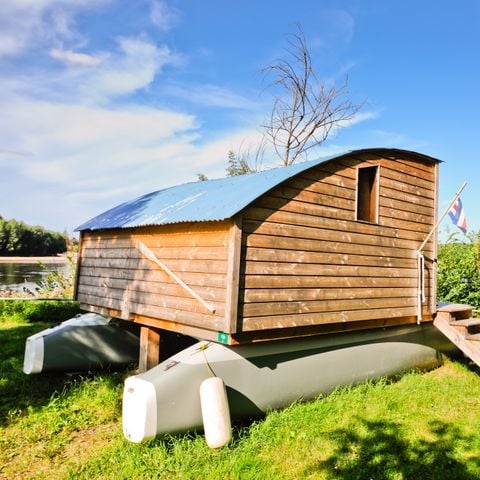 Insolite 4 personnes - BATHÔ CATAMARAN CABANÉ 11 m²