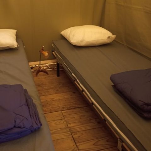 Tent 4 persons - STEP 15 m² (sq. ft.)