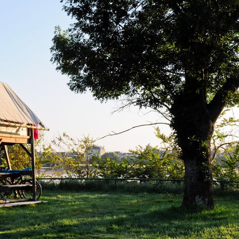 Canvas and wooden tent 2 persons - Bivouac On stilts ready to sleep 1 room without sanitary facilities
