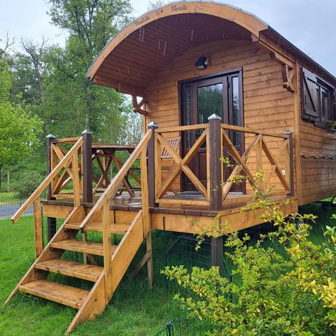 UNUSUAL ACCOMMODATION 4 people - Roulotte - sleeps 4