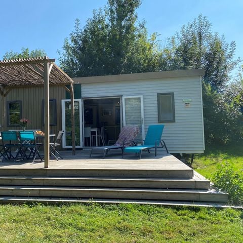 Stacaravan 6 personen - Homeflower Premium 3 kamers 30.5m² + half overdekt terras + TV + LV