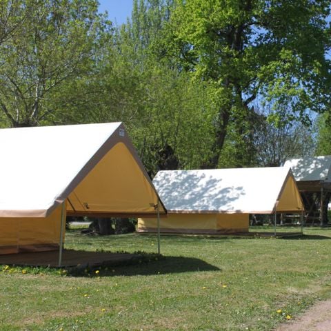 Tente en toile et en bois 2 personnes - Tente Treck Standard 1 chambre (sans sanitaires ni cuisine / sans véhicule)