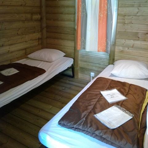 Mobile home 6 persons - Cabane Family Standard 3 bedrooms 25m² (no bathroom or kitchen) + uncovered terrace.