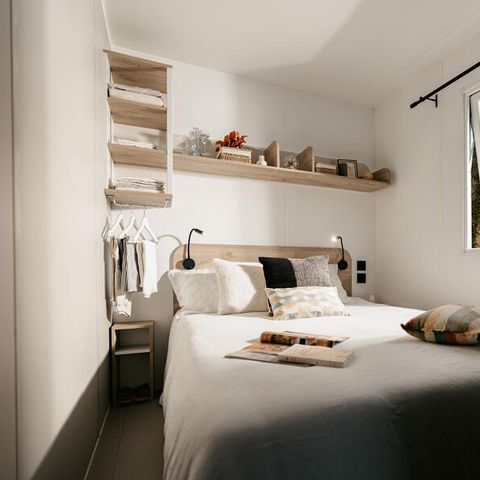 BUNGALOW 4 personnes - Loggia 2026 - 27 m² - 2 chambres (2 adultes maximum ou famille)