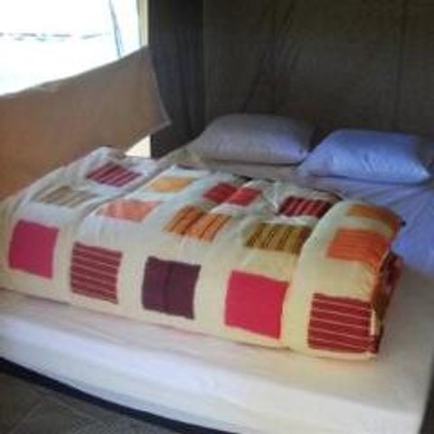 CANVAS AND WOOD TENT 4 people - CABATENTE No sanitary facilities