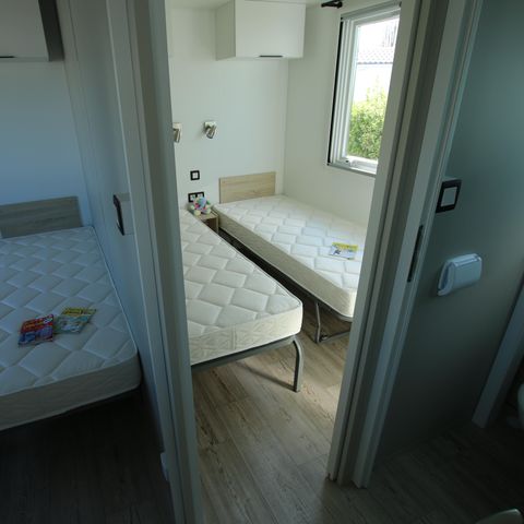 CASA MOBILE 6 persone - Famiglia - 3 camere da letto - Pergola