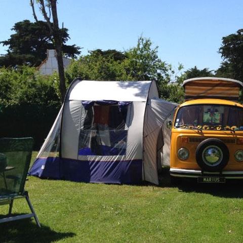 Pitch - Pitch + 1 car + 1 tent, caravan or motor home