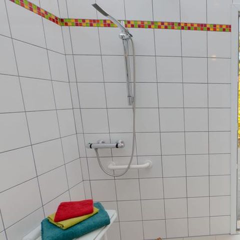 STAANPLAATS - Standplaats + 1 auto + 1 tent, caravan of camper