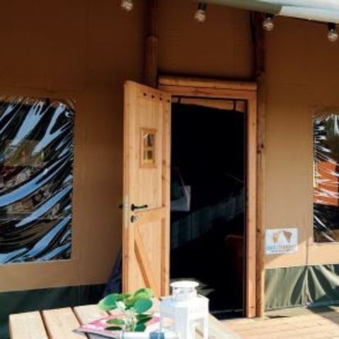 CANVAS AND WOOD TENT 6 people - SAFARI COTTAGE INSOLITE PREMIUM