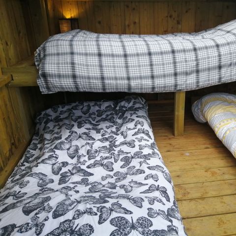 Hébergement 5 personnes - GLAMPING CABANE sans sanitaires