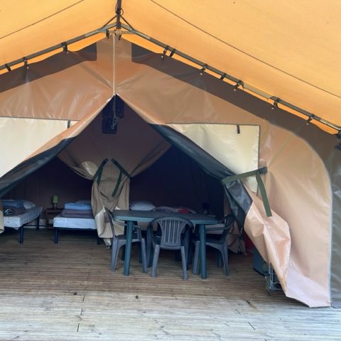 TENTE TOILE ET BOIS 4 personnes - LODGE VICTORIA SANS SANITAIRES