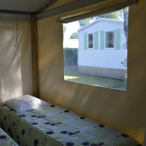 BUNGALOW 4 personnes - TITHOME avec salle de bain