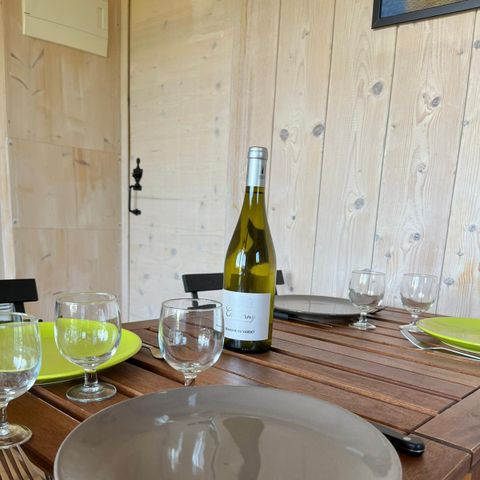 Zelt 5 personen - Pfahlbau-Lodge Africa Confort 24m² (2 Zimmer) + überdachte Terrasse 12m²