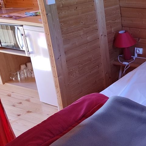 AUßERGEWÖHNLICHE UNTERKUNFT 3 Personen - Fass Lodge Komfort 11m² (1 Zimmer)