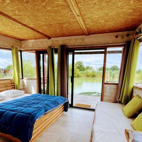 HÉBERGEMENT INSOLITE 3 personnes - Lodge Flottante