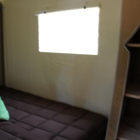 Tent 5 persons - LODGE HOEDIC CONFORT without sanitary facilities