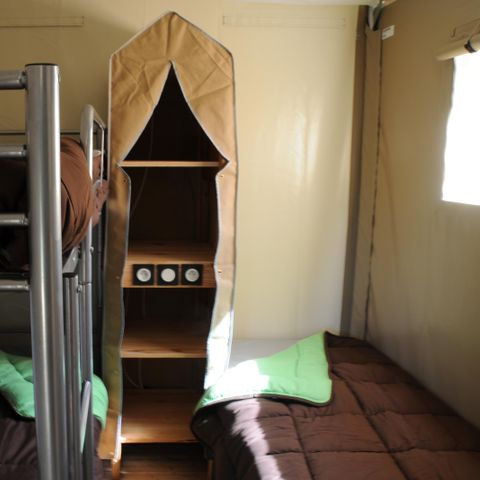 Tent 5 persons - LODGE HOEDIC CONFORT without sanitary facilities