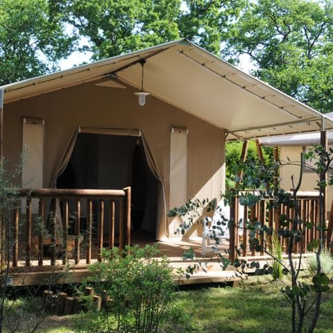 Tent 5 persons - LODGE HOEDIC CONFORT without sanitary facilities