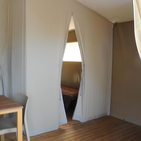 Tent 5 persons - LODGE HOEDIC CONFORT without sanitary facilities
