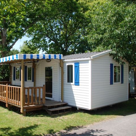 Stacaravan 7 personen - Carnac CONFORT 32m² (3bed-6/7p) + Overdekt terras + TV Aankomst woensdag