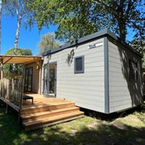 Mobilheim 6 Personen - PRIVILEGE 30-2 - max. 4 Erwachsene - Fernseher, 2 Schlafzimmer (Bett 160*200), ca. 30m², Geschirrspüler, Toaster, Espressomaschine, 2 Liegestühle