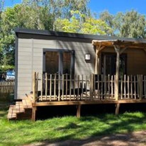 Mobilheim 8 personen - PRIVILEGE 34-3 - max. 6 Erwachsene - Fernseher, 3 Schlafzimmer (Bett 160*200), ca. 34m², Geschirrspüler, Toaster, Espressomaschine, 2 Liegestühle