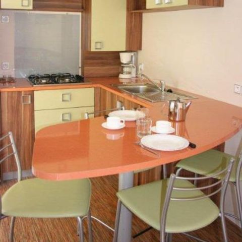 MOBILHOME 6 personas - CLASSIC 30-3LS (Mobil home Visio) >10años - max 4 adultos - TV, 3 dormitorios (literas), aprox. 30m