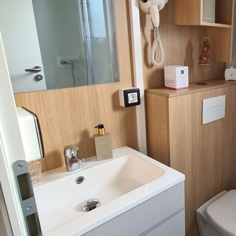 Mobilheim 8 Personen - PREMIUM 40-3-2 BALNEO - 3 Schlafzimmer + 2 Badezimmer NEW23 - MAXIMAL 6 ERWACHSENE /