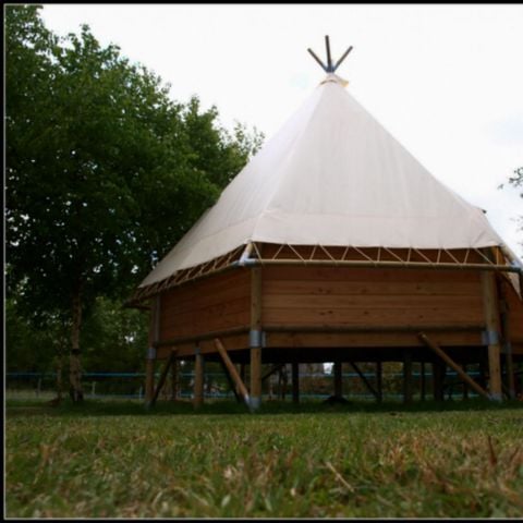Tente en toile et en bois 4 personnes - Tipi confort