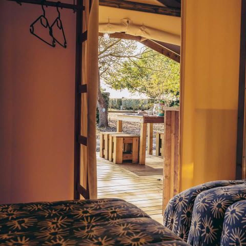 TENT 4 people - Free Flower Standard 30m² 2 bedrooms - no bathroom