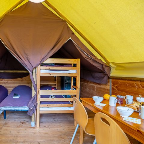Canvas and wooden tent 4 persons - 2-bedroom Canadian